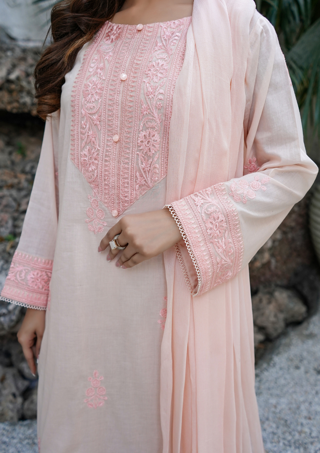 3Pc Embroidered Plain Lawn with Embroidered Border Chiffon Dupatta JASHAN-S25-0024