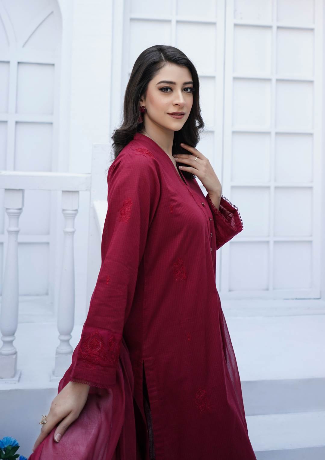 3Pc Embroidered Lawn with Embroidered Border Chiffon Dupatta JASHAN-S25-0025