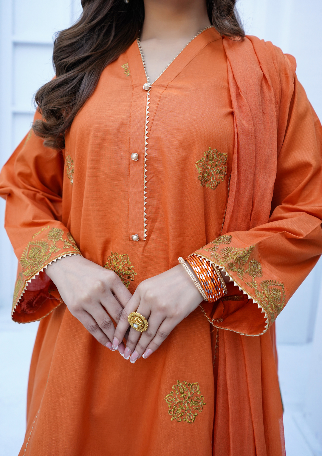 3Pc Tilla Embroidered Lawn Garara Set with Embroidered Border Chiffon Dupatta JASHAN-S25-0028