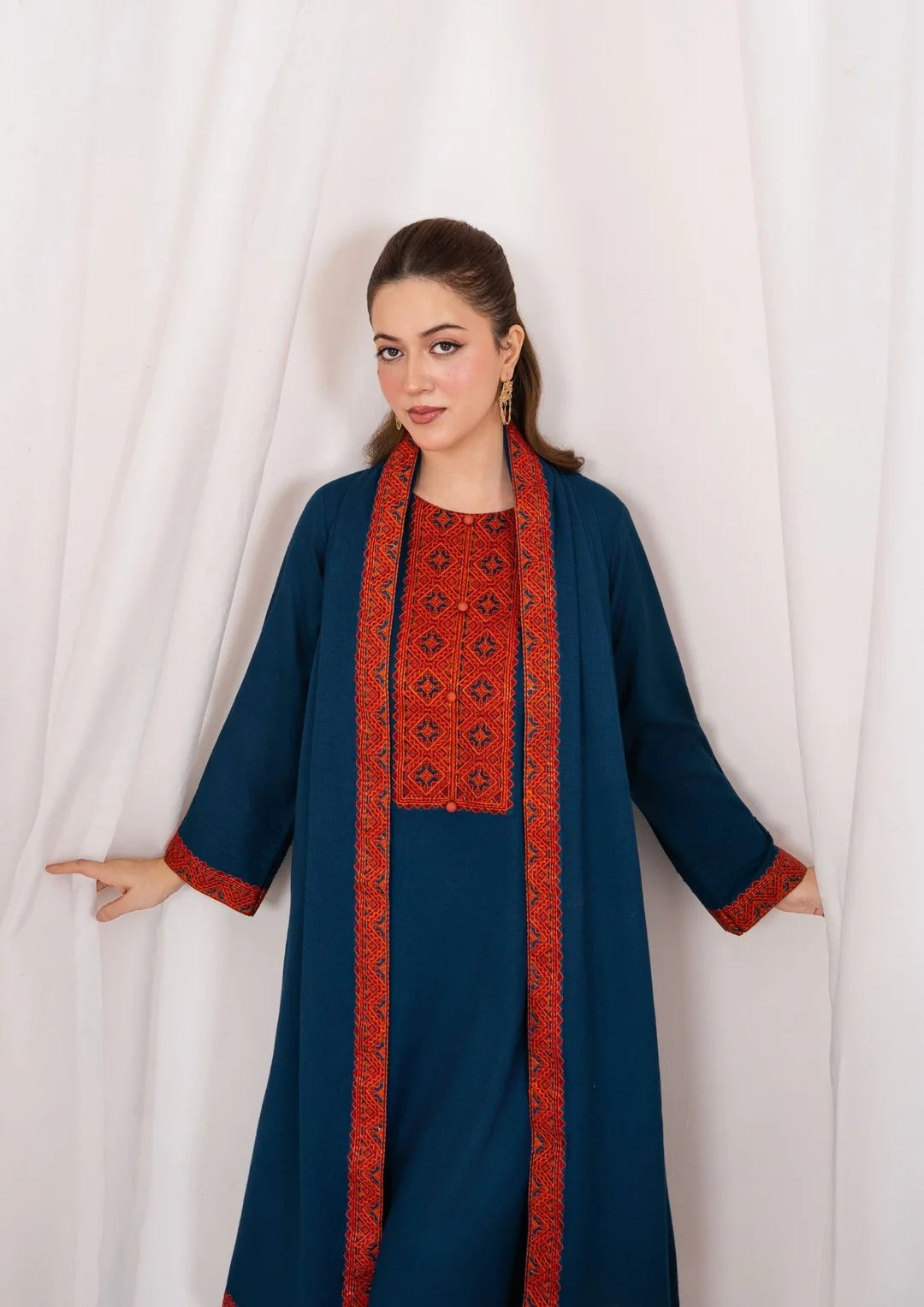 3pc Embroidered Alpine with Embroidered Border Shawl AML-W25-0028 Regular priceRs.5,750.00 Size SmallMediumLargeX-Large