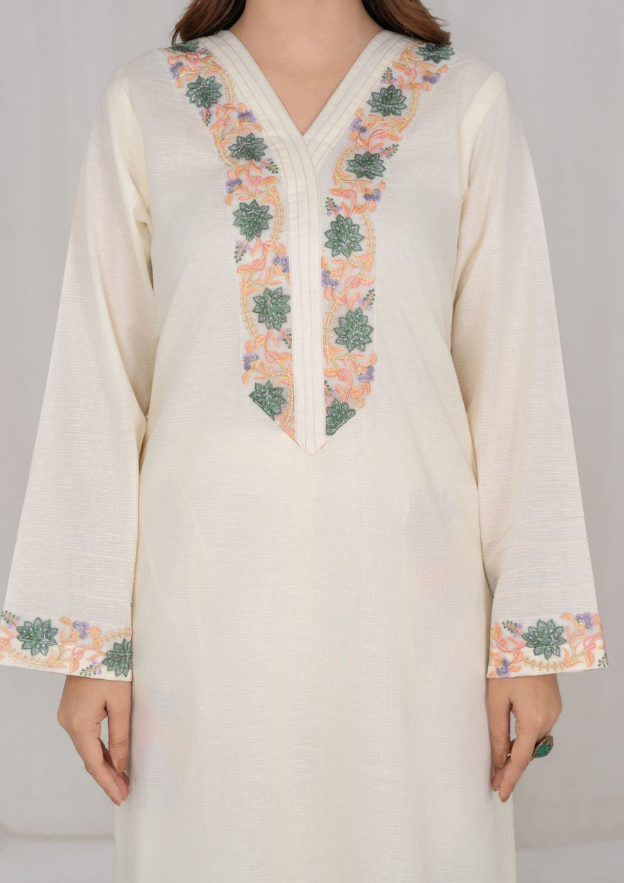 2PC WHITE EMBROIDERED LAWN Luna-R26-0015