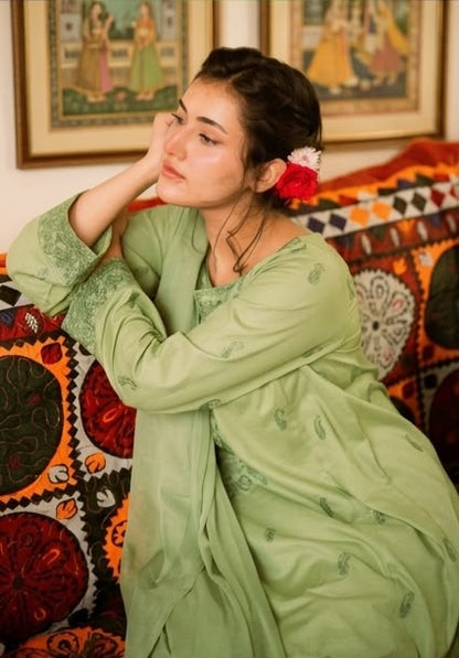3Pc Pistachio Embroidered Lawn with Chiffon Dupatta RIW-R26-0002
