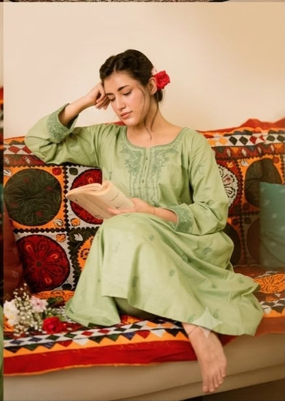 3Pc Pistachio Embroidered Lawn with Chiffon Dupatta RIW-R26-0002