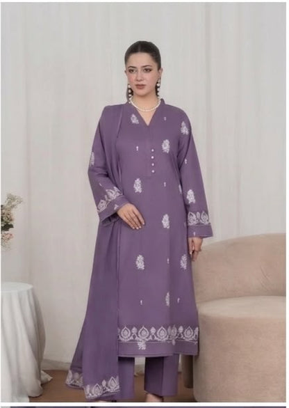 3Pc Embroidered Lawn with Embroidered Border Chiffon Dupatta JASHAN-J26-0038
