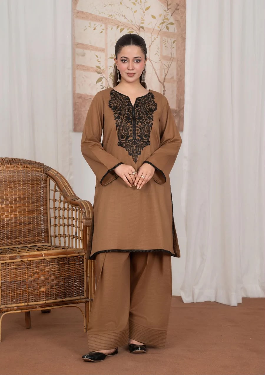 2PC EMBROIDERED LAWN WITH FARSHI SHALWAR SUM-J26-0043