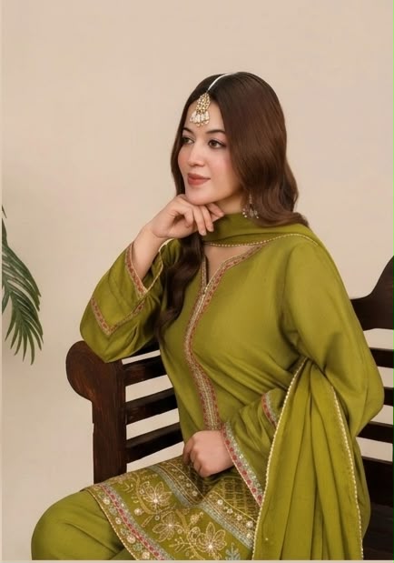 3-Piece Silk Viscose Suit with Chiffon Dupatta & Farshi Shalwar | BASANT-B25-0001