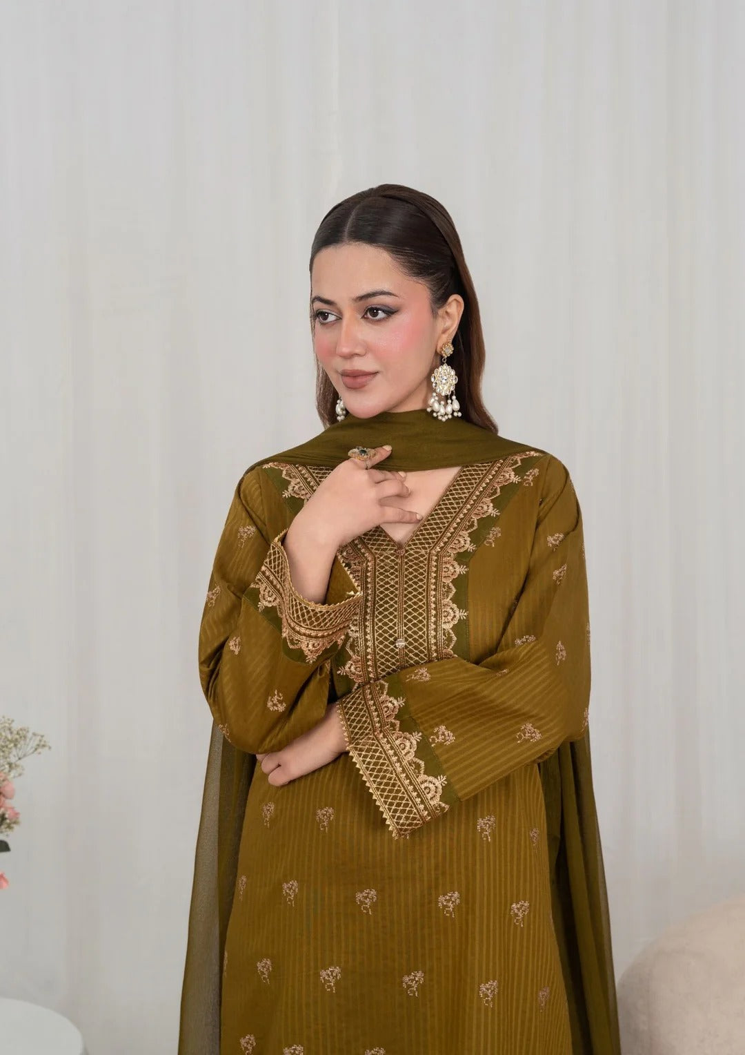 3Pc Tilla Embroidered Textured Lawn with Embroidered Border Chiffon Dupatta Olivish Brown JASHAN-J26-0027