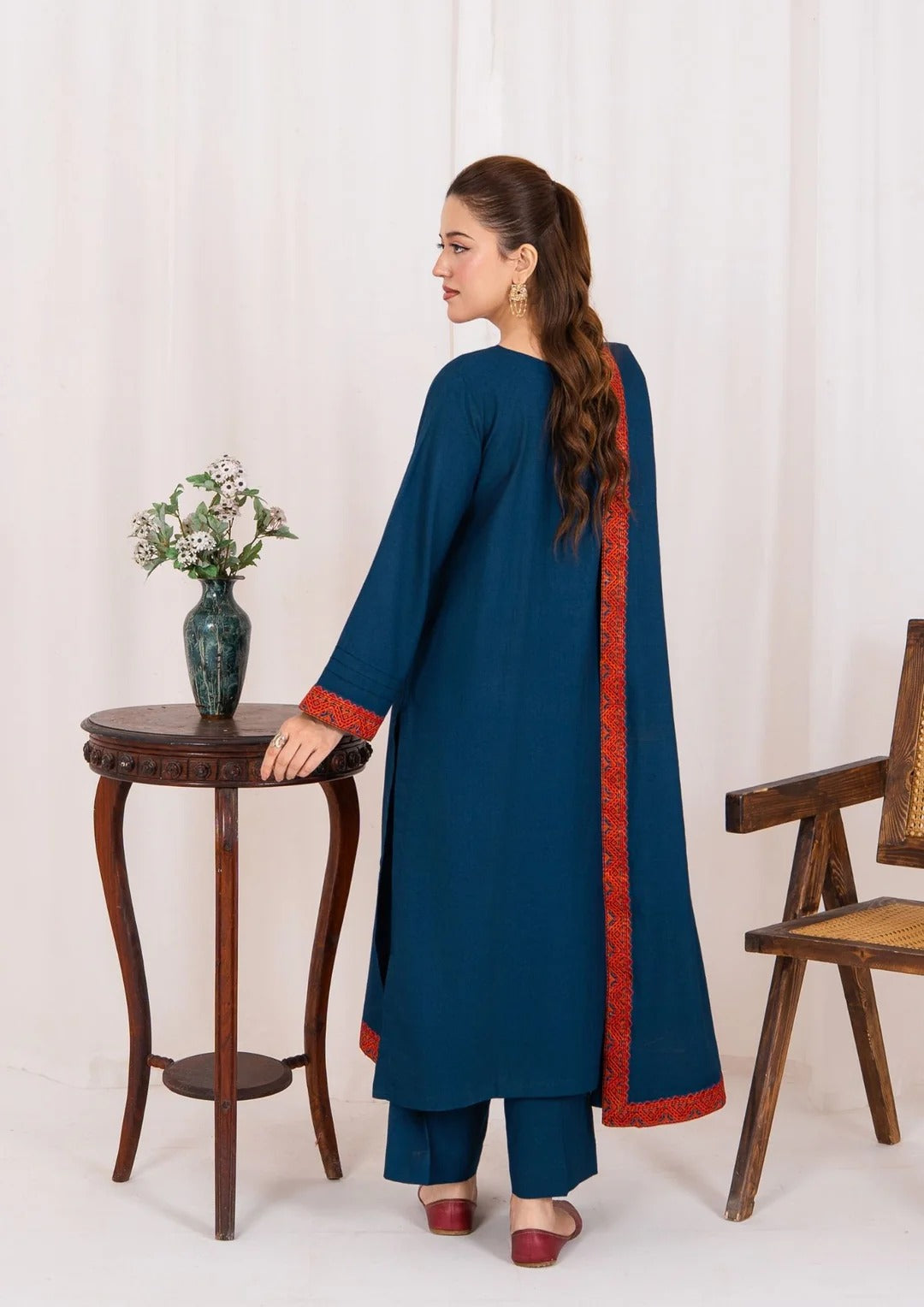 3pc Embroidered Alpine with Embroidered Border Shawl AML-W25-0028 Regular priceRs.5,750.00 Size SmallMediumLargeX-Large